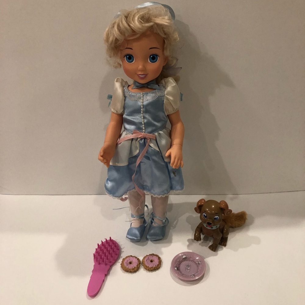 Disney Cinderella Playmates Doll and Accessories
